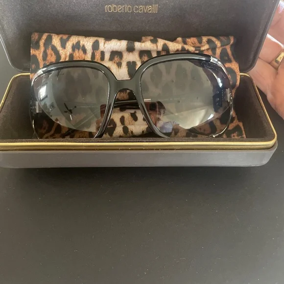 Brand New Roberto Cavalli Sunglasses with case! s-l400.jpg main image 4